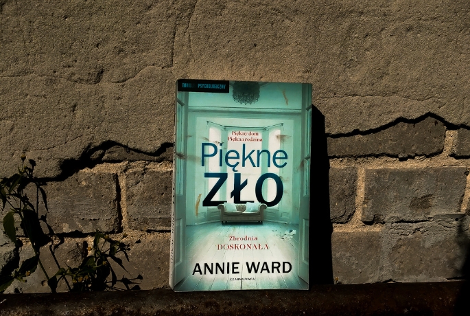 Kto mówi prawde? | Anne Ward „Piękne zło”