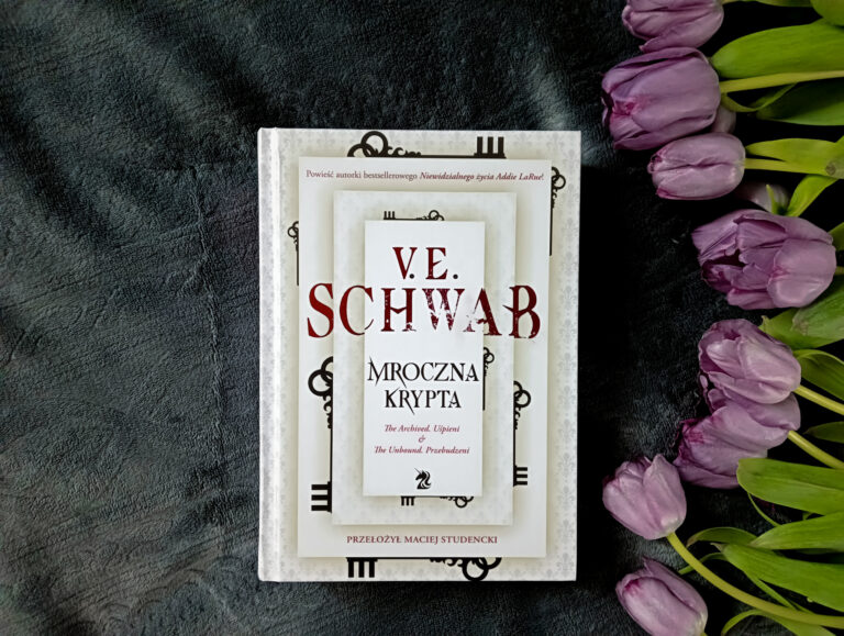 Mroczna krypta – Victoria Schwab